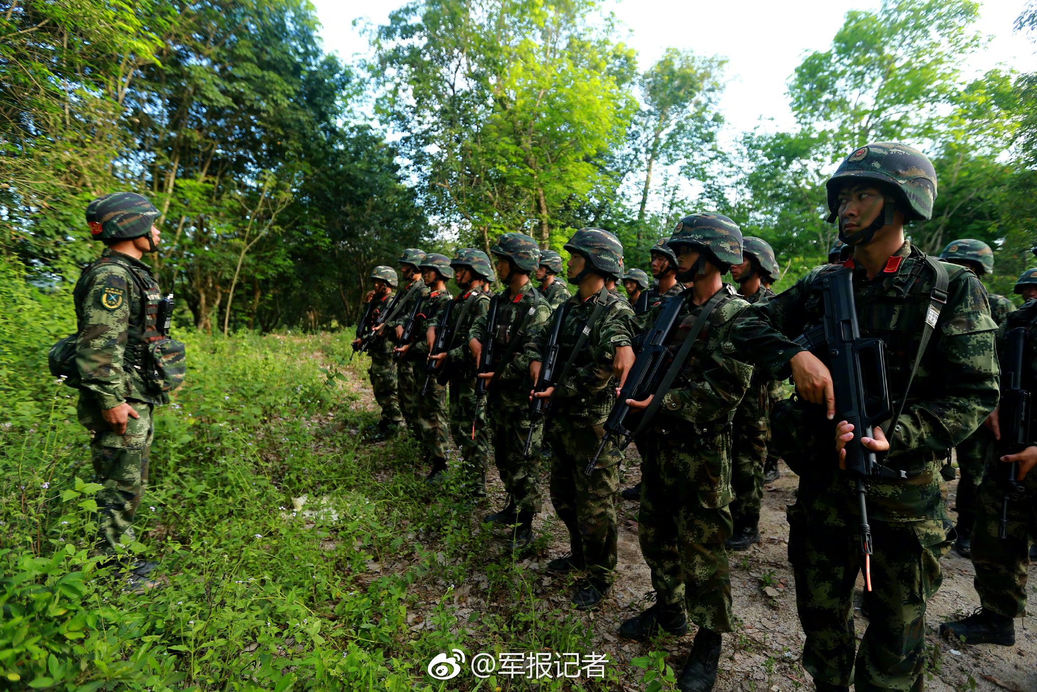 风暴奇侠红矿能出什么矿石